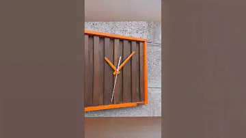 Orange wood clock venkoua.etsy.com #design #designideas #trending #venkowood #woodclock #wallclock