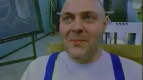 Реклама драже TicTac. 2002 год.
