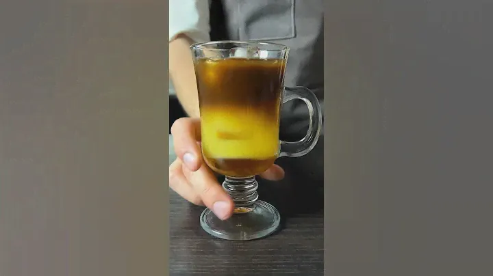Кофе смешал с апельсиновым соком - лучший охлаждающий напиток
