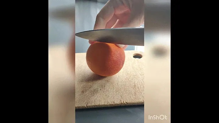 Апельсин Сангвинелли первое плодоношение.