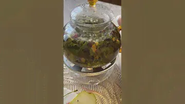 Зеленый чай с цедрой апельсина и сухой брусникой