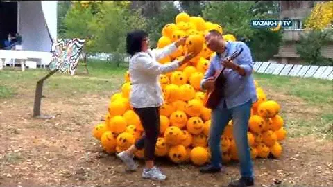 Передача о мюзикле Вино из Апельсинов