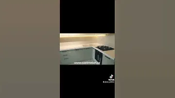 Кухня Корпус ламинат, двери МДФ панели, столешница керамогранит.